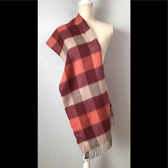 New TUMI Scarf 100% Baby Alpaca Unisex - Picture 1 of 3